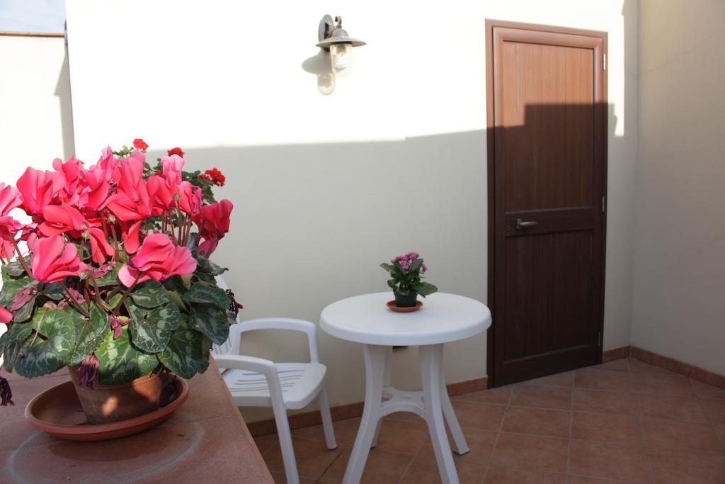 Residence Barbara تراباني المظهر الخارجي الصورة