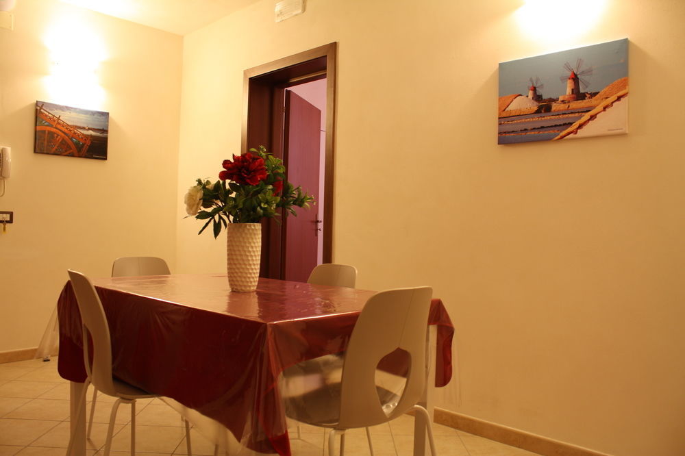 Residence Barbara تراباني المظهر الخارجي الصورة